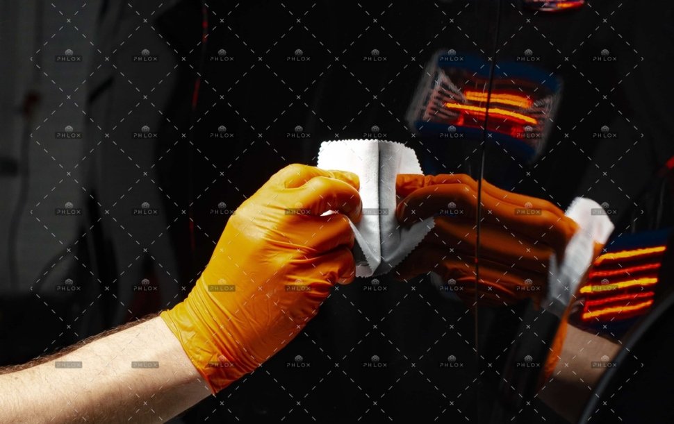 demo-attachment-433-op_car-polish-wax-worker-hands-polishing-car-7XCEH6F